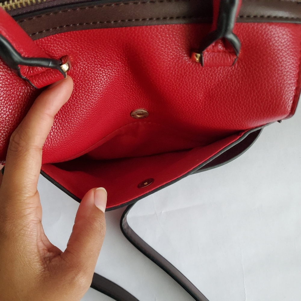 NWT Red Box Shape Handbag - Picture 10 of 11